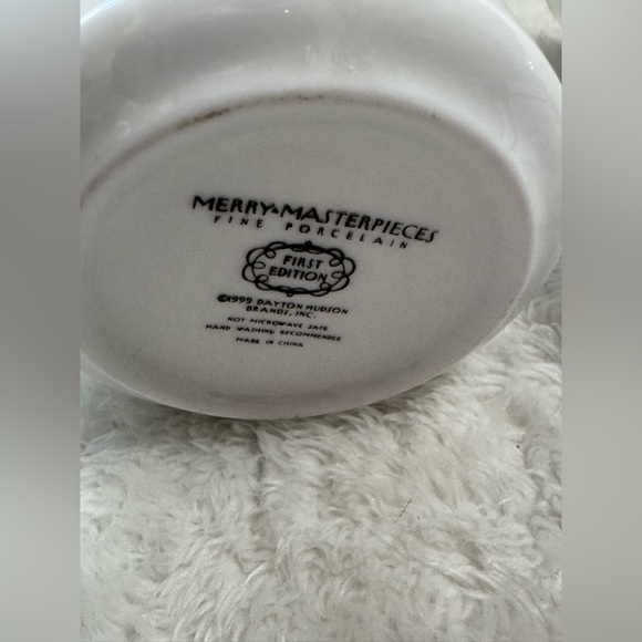 1999 Merry Masterpieces 4 Mug Set Christmas International 1st Edition Porcelain - Picture 6 of 7